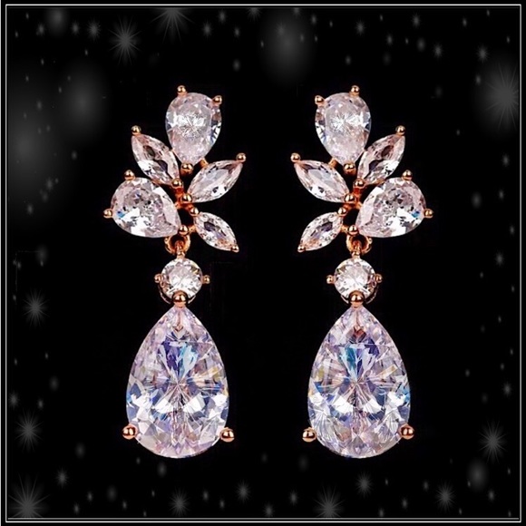 5g ORNATE SIMULATED DIAMOND LEAF EVENT PEAR DROP ROSE GOLD EARRINGS - Picture 1 of 5